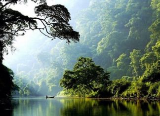 Top 17 địa điểm du lịch Bắc Kạn mà du khách không thể bỏ qua Hồ ba bể