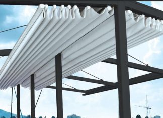 Lắp đặt mái xếp – giải pháp mái che an toàn và bền vững